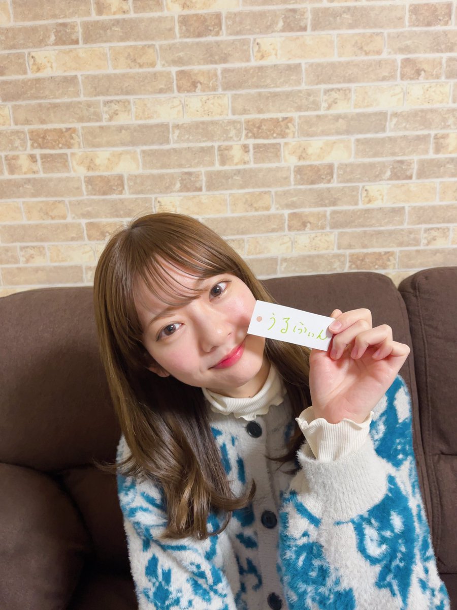 ulfinfin's tweet photo. サドンアタック復活とか胸アツすぎる…！あの頃、配信者や有名プレイヤーがやってた “名前を書いた紙を美人に持ってもらう” サムネ、懐かしくない？ せっかくだから嫁に頼んで再現してみたw
どれがいいかな？w
#SAZ
#VALORANT
#APEXLEGENDS https://t.co/XHoHmKt98A