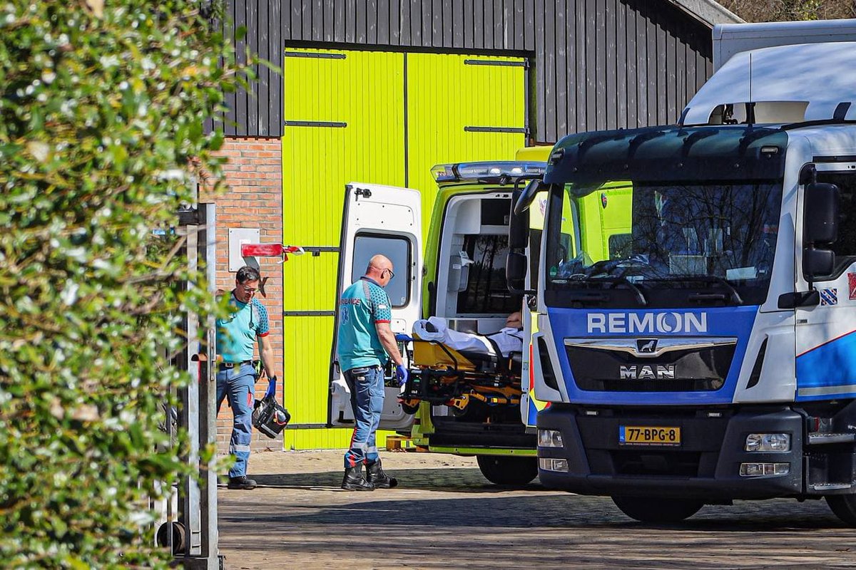 Man gewond bij mogelijk bedrijfsongeval bij Novatec Leek