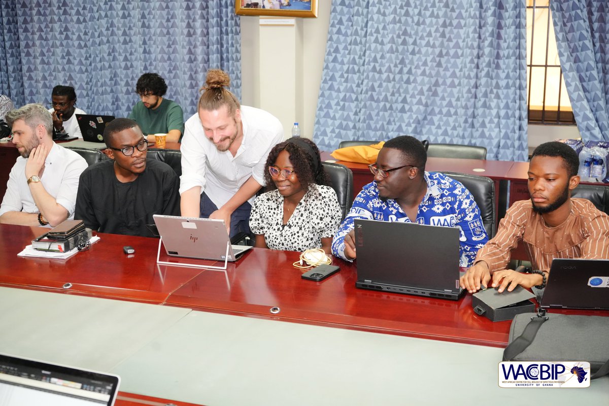 WACCBIP_UG's tweet image. Anopheles gambiae Amplicon Sequencing Workshop Day 4: Participants are working on sample sheets—matching them to barcodes and calculating the library concentration needed for sequencing. Precision is key for accurate results! 
#Genomics #Sequencing