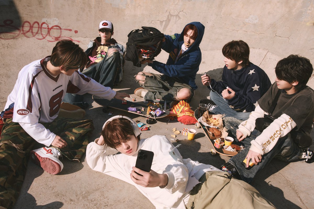 TWS_PLEDIS's tweet photo. TWS : 3rd Mini Album 'TRY WITH US'
Official Photo Try Ver.

#TWS #투어스

🎞️ 2025.04.21 6PM (KST)

#247WithUs
#TRY_WITH_US https://t.co/UGZHTgluEg