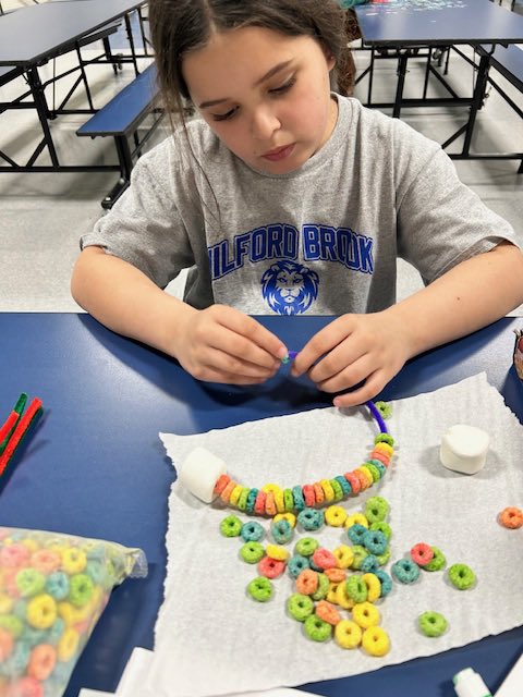 LastellaStacey's tweet image. Ringing in Spring with fun projects ππ¦οΈβοΈ@ymcaGMC YKids sites in April.