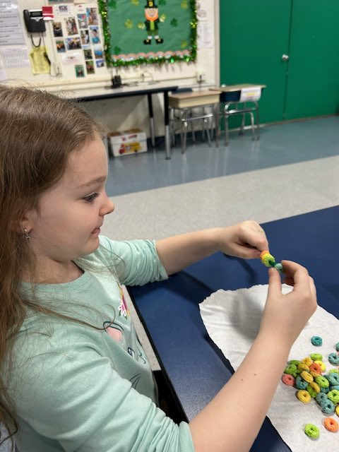 LastellaStacey's tweet image. Ringing in Spring with fun projects ππ¦οΈβοΈ@ymcaGMC YKids sites in April.