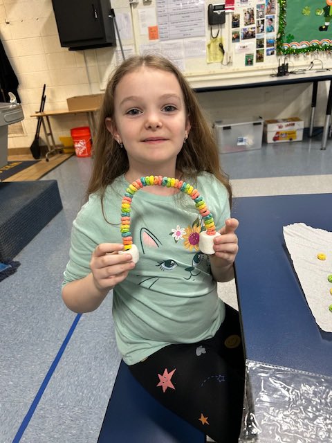 LastellaStacey's tweet image. Ringing in Spring with fun projects ππ¦οΈβοΈ@ymcaGMC YKids sites in April.