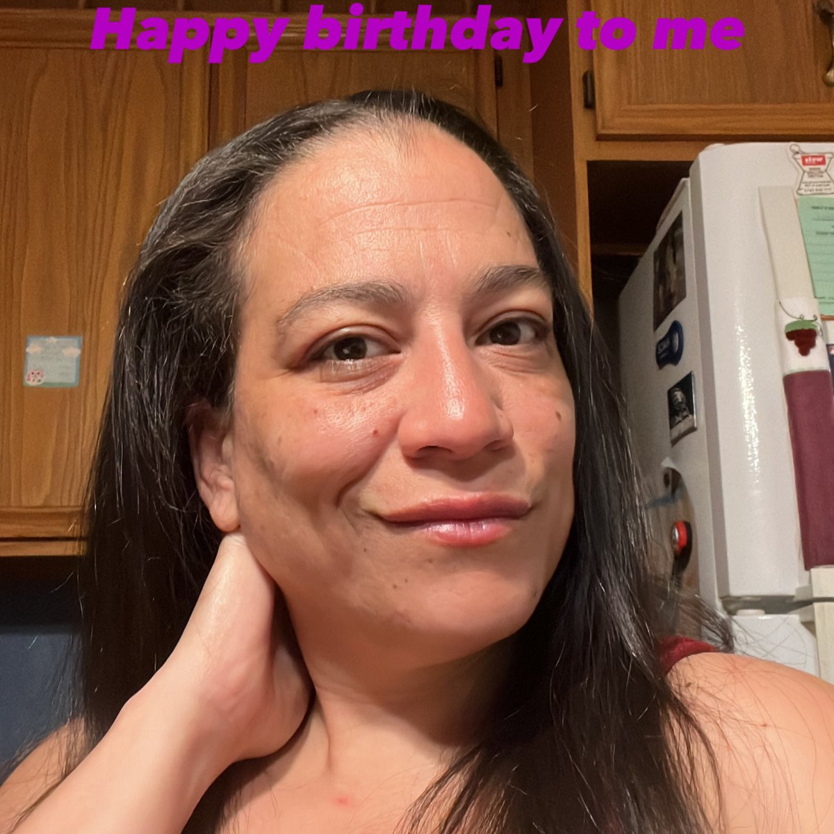 Discorlan's tweet image. Bless to see another year tho I wish my boys were here @Pedro0 and Blo. But gonna celebrate like they are! Happy birthday to me