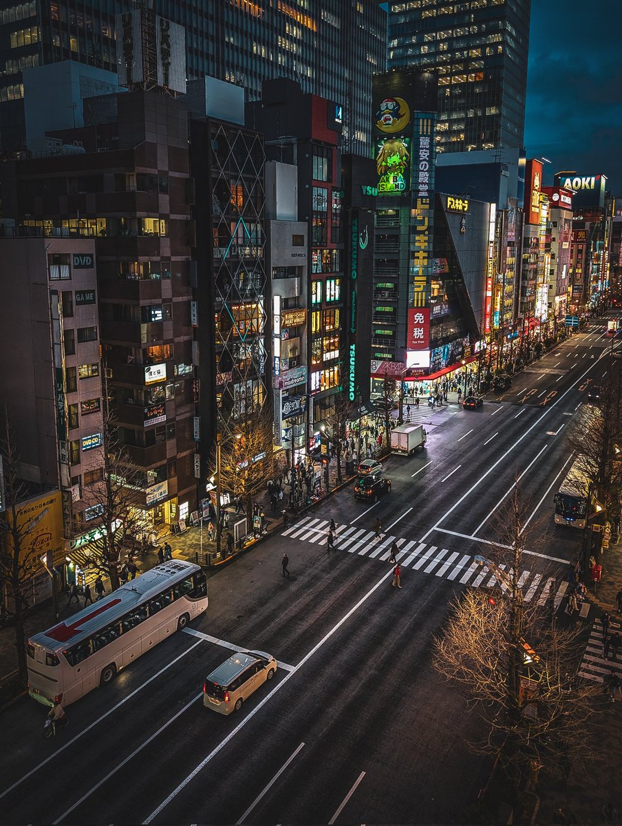 Currently on a private trip to Tokyo and having an amazing time exploring the city 😍 #akihabara #Shibuya #tokyo
