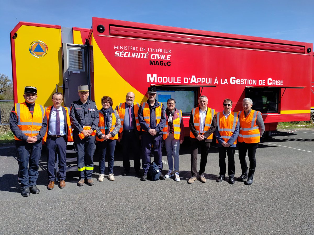 Soldats du Feu - #PensezAutrement (@soldatsdufeumag) on Twitter photo 
