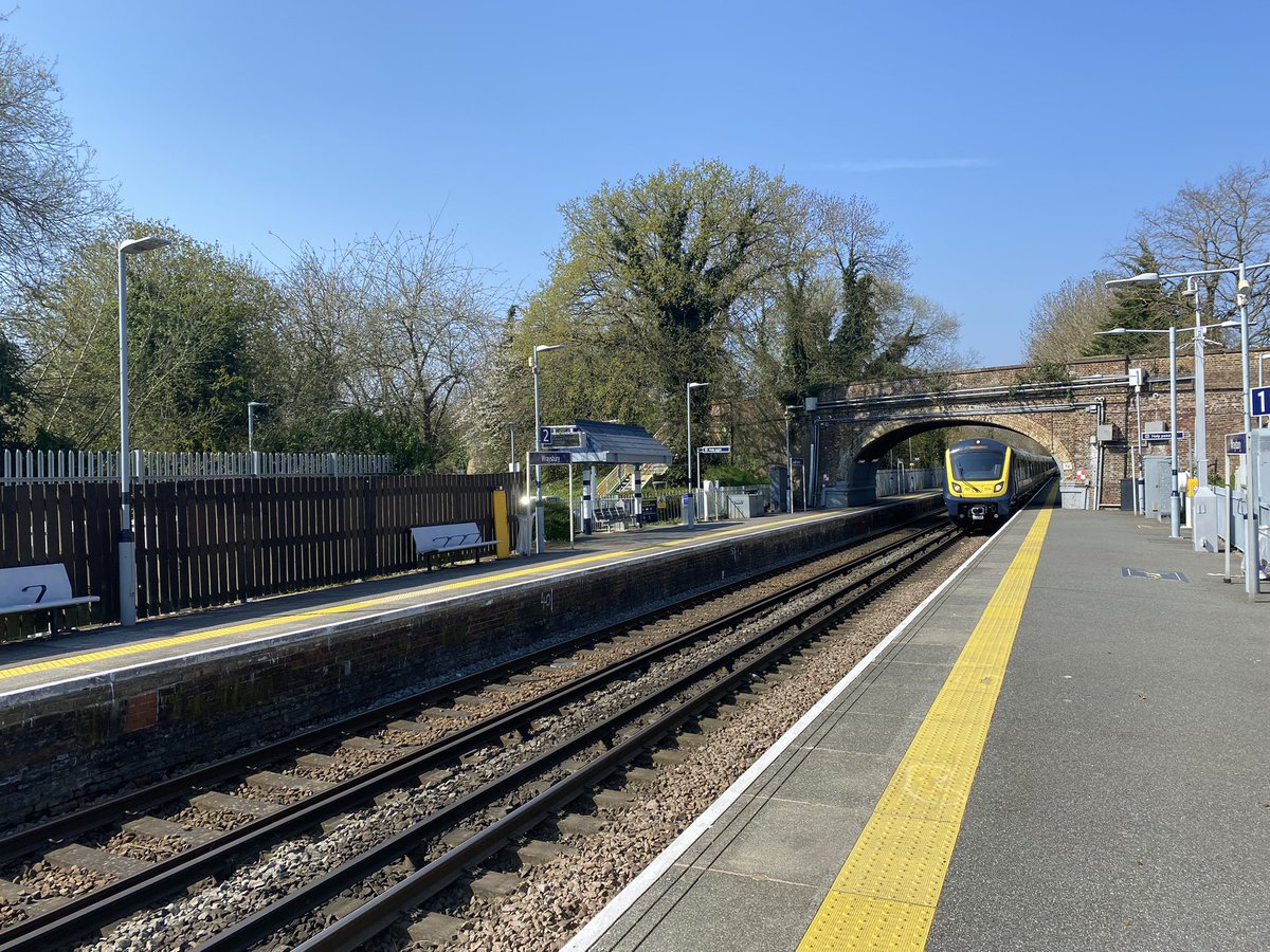 loypass_SCCar's tweet image. 🏰 Royal and Arterio country.

✅ Sunnymeads
✅ Wraysbury
@SW_Help #class701 

✅ Windsor &amp;amp; Eton Riverside branch

I ended up making a walk to Datchet in 2019, if anyone’s wondering.