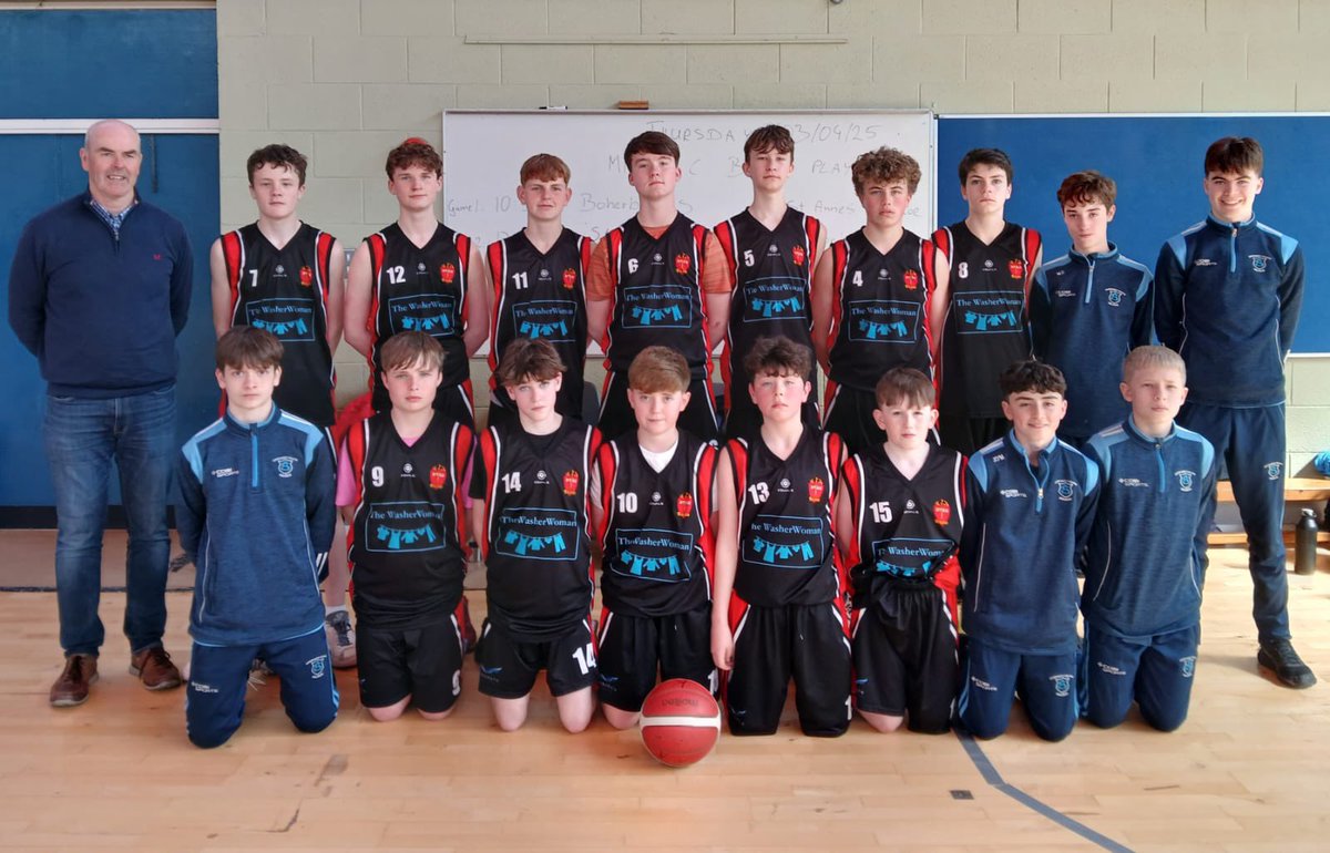 Well done to Mr Gleeson's 1st year boys who played some great basketball in Boherbue this morning.  Unfortunately, with one win and one loss in their two games, they don't progress to the quarter finals. We're very proud of you, boys!!!