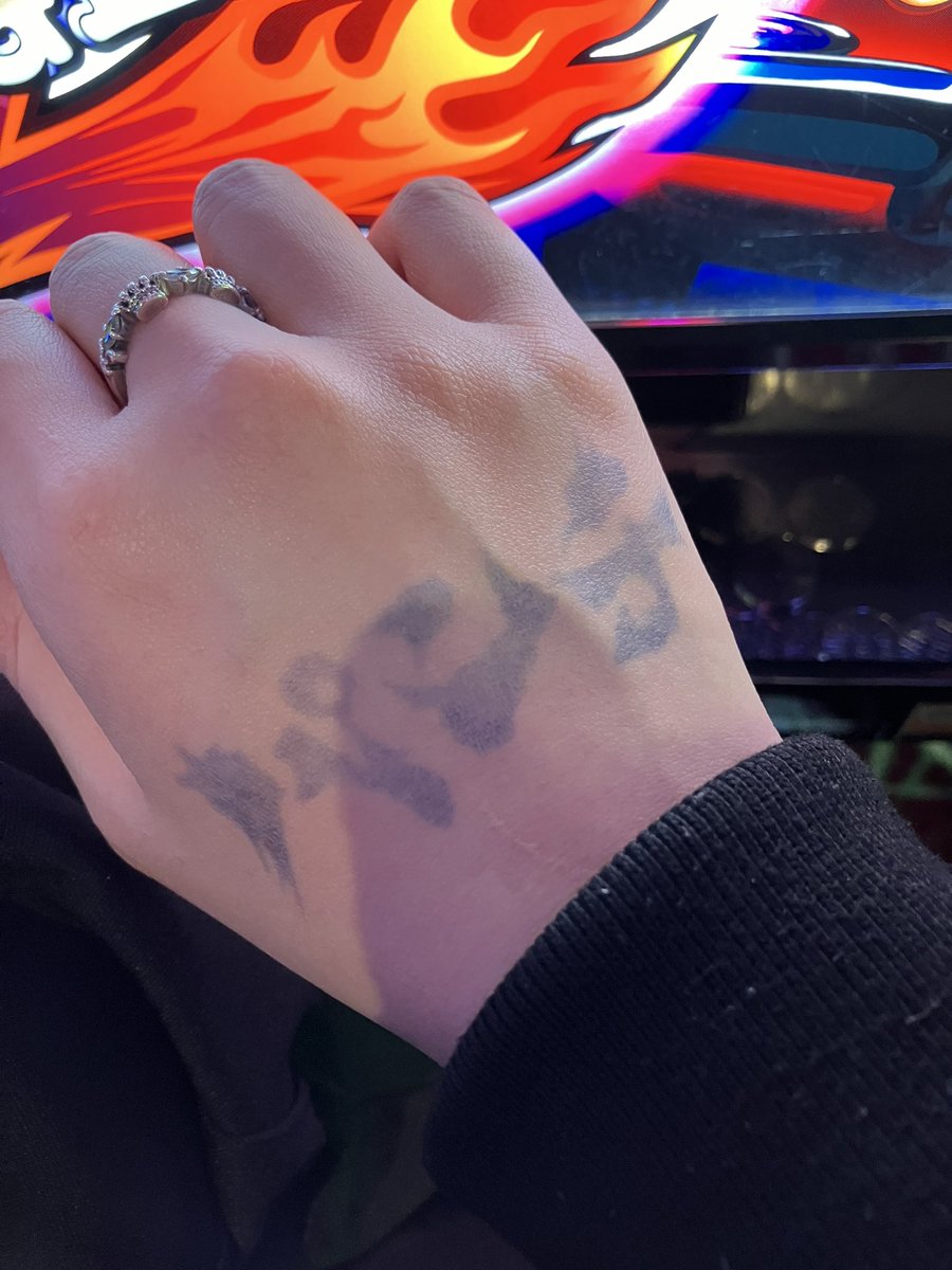 最近飛行機に乗ることが多かったので✈️ そのタイミングではじめた