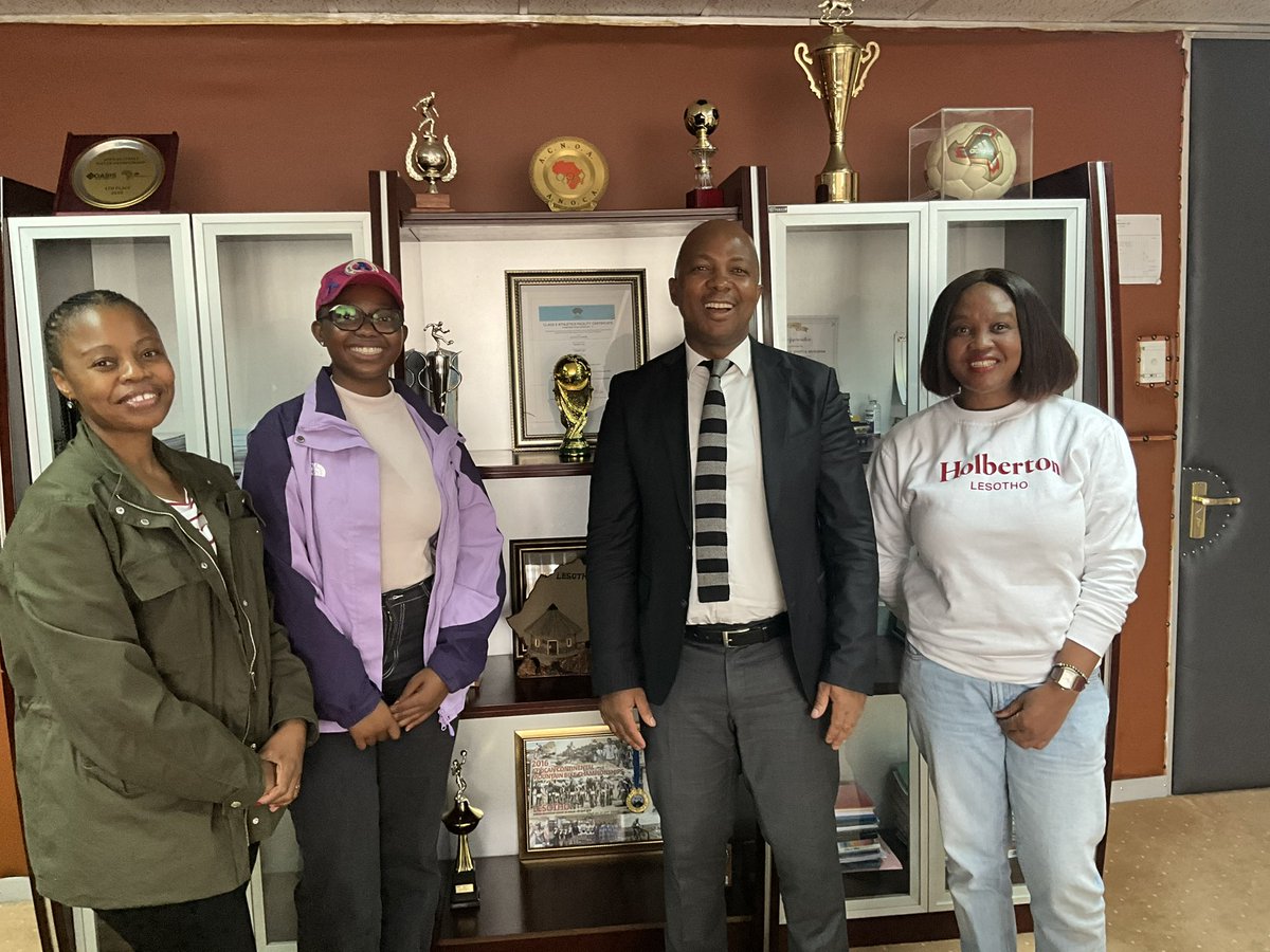 <a href="/ImpactSchoolLS/">Impact School</a> 𝐀𝐝𝐯𝐨𝐜𝐚𝐭𝐞𝐬 𝐟𝐨𝐫 𝐑𝐨𝐛𝐨𝐭𝐢𝐜𝐬 𝐚𝐬 𝐚 𝐒𝐩𝐨𝐫𝐭! 🇱🇸 

Today, #𝐓𝐞𝐚𝐦𝐋𝐞𝐬𝐨𝐭𝐡𝐨 met with the 𝐌𝐢𝐧𝐢𝐬𝐭𝐞𝐫 𝐨𝐟 𝐒𝐩𝐨𝐫𝐭𝐬, 𝐓𝐨𝐮𝐫𝐢𝐬𝐦, 𝐀𝐫𝐭𝐬 𝐚𝐧𝐝 𝐂𝐮𝐥𝐭𝐮𝐫𝐞 to 𝐢𝐧𝐢𝐭𝐢𝐚𝐭𝐞 𝐚 𝐜𝐫𝐮𝐜𝐢𝐚𝐥 𝐜𝐨𝐧𝐯𝐞𝐫𝐬𝐚𝐭𝐢𝐨𝐧 𝐨𝐧