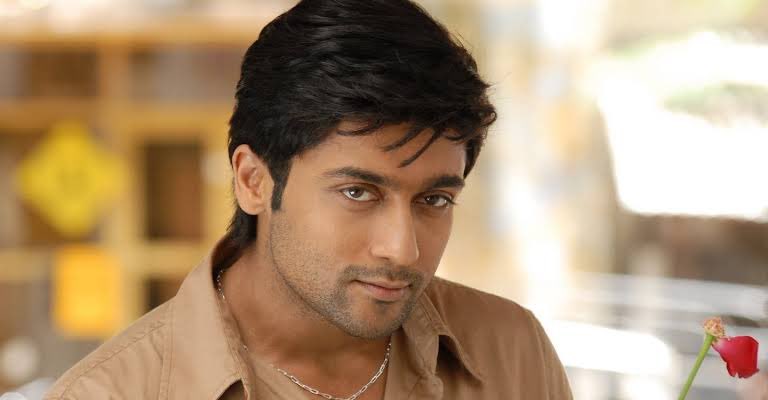 shivtweetzz's tweet photo. #ShivFlix - Celebrating 16 Years of Ayan – Suriya’s Evergreen Blockbuster!

ரஜினிக்கு மாணிக் பாட்ஷா (பாட்ஷா), 
விஜய்க்கு Jagadish (துப்பாக்கி ), 
அஜித்துக்கு விநாயக் மஹாதேவ் (மங்காத்தா) போல் 
சூர்யாவுக்கு தேவா character அவரது சினிமா கேரியரில் மறக்க முடியாத character என்று சொன்னால் மிகையாகாது. 

இப்போது பார்த்தாலும் Fresh ஆக  இருப்பதுடன், சிறந்த commercial படமாக இருக்கும் அயன் வெளியாகி இன்றுடன் 16 ஆண்டுகள் ஆகிறது.

இப்படத்தை பற்றிய அலசல்கள் and சில சுவாரஸ்ய தகவல்களை இந்த Threadல் காண்போம்.! 

#16yearsofayan