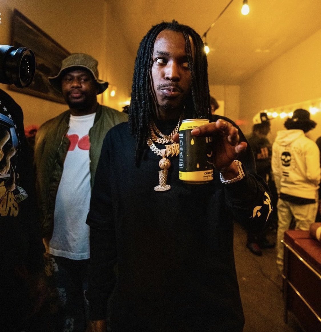 Updated the playlist - High Minded Sounds. 🔉Throw it on if you wanna vibe with me while you work today. 🎧🔥 

Feel free to suggest songs in the comments. 👇 

 open.spotify.com/playlist/51TEu…