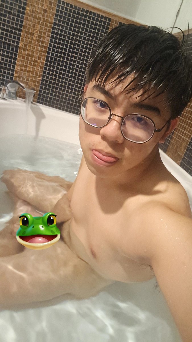 咀嚼香菜ㄉ斑馴 tweet media