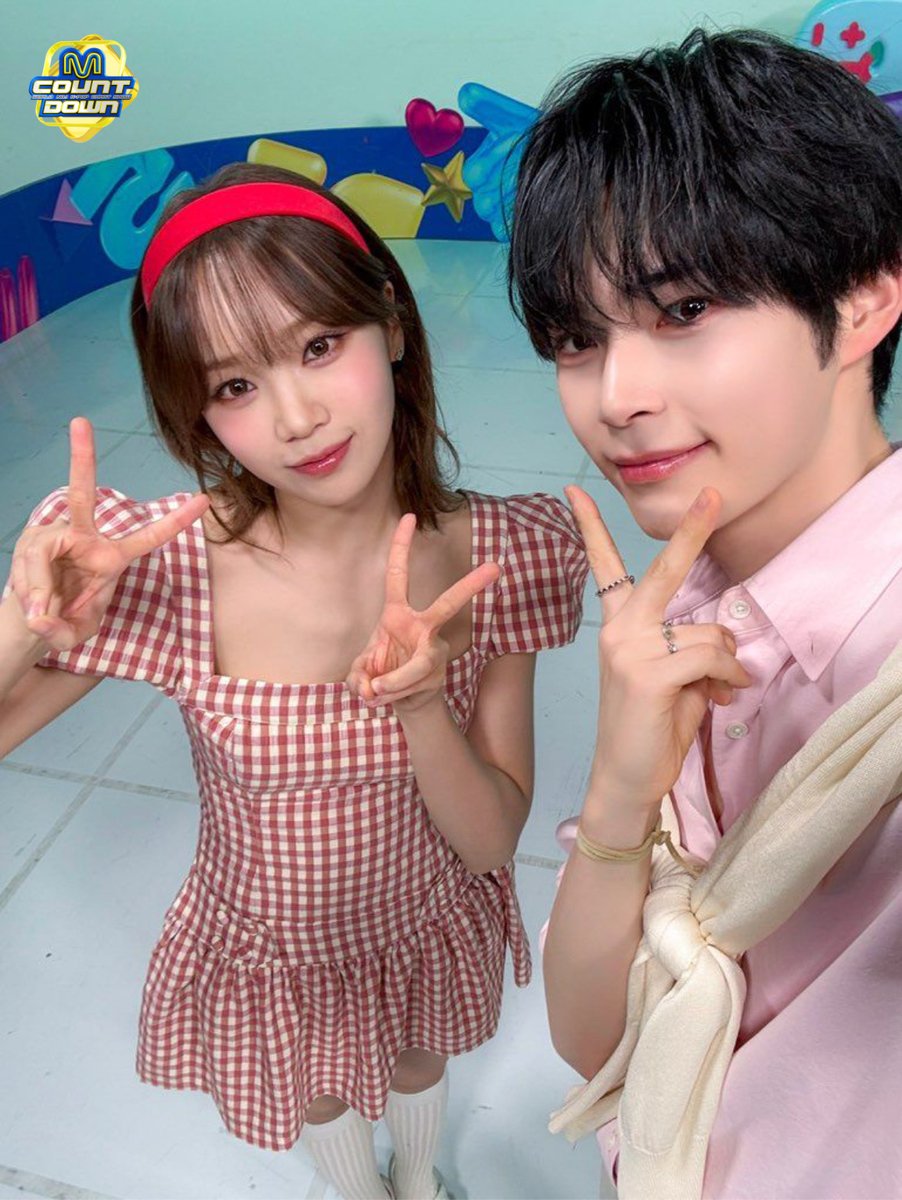 MnetMcountdown's tweet photo. /) /)
(｡･-･)🌸⁾⁾ 어디서 봄 냄새나는 것 같지 않나요

꽃을 왜 보러 가?
엠카에 활짝 핀 한빈이와 채원이가 있는데 ✿∘˚˳°∘°
올해 벚꽃놀이 다 한거나 마찬가지다?

#성한빈 #SUNGHANBIN
#김채원 #KIMCHAEWON
#ZEROBASEONE #LESSERAFIM https://t.co/CD2KyFfHUL
