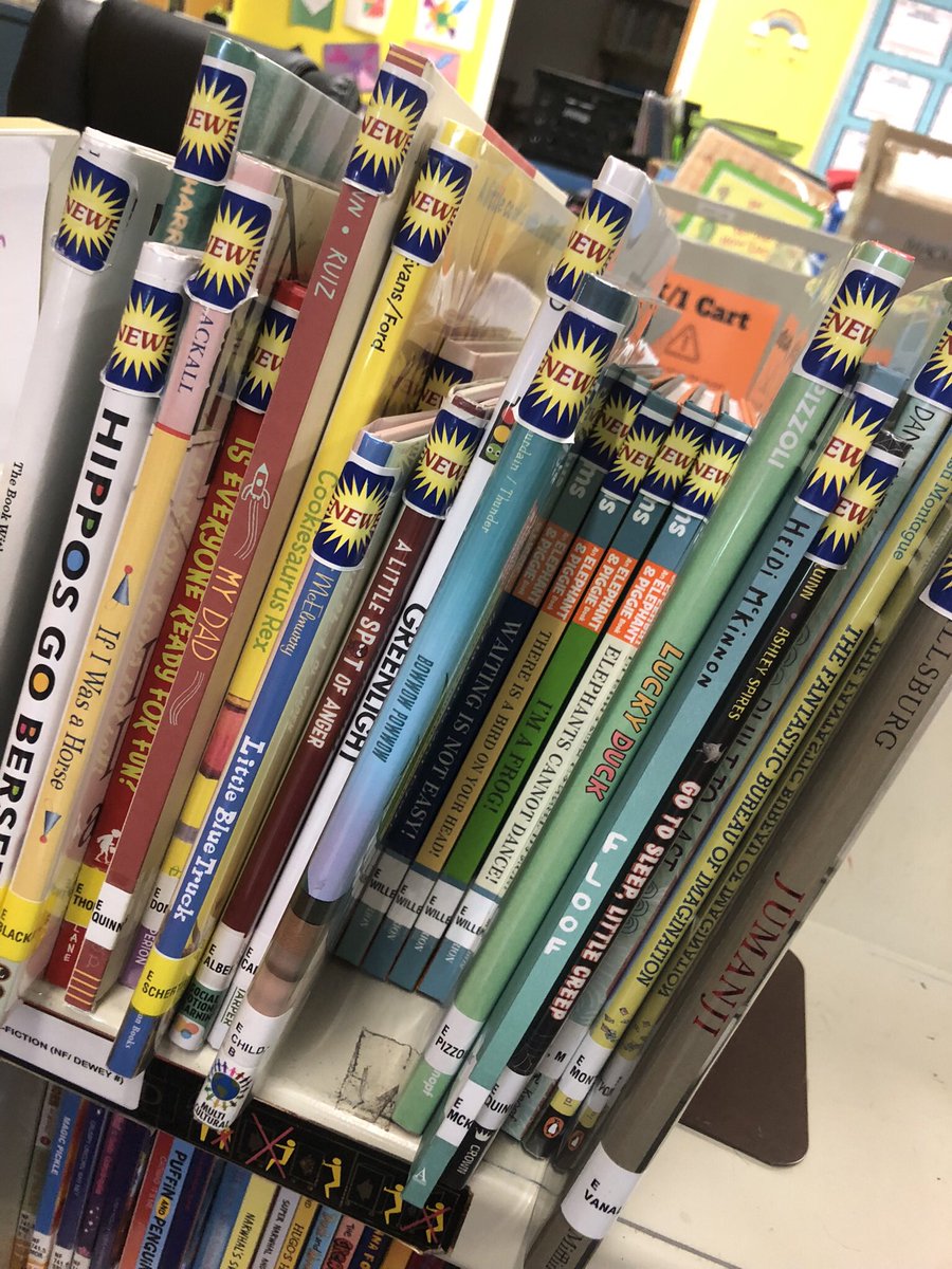 LVGintheLibrary's tweet image. The Watkins library is bursting with great NEW reads #SPSreadtosucceed #SPSlib #MarvelousMarch