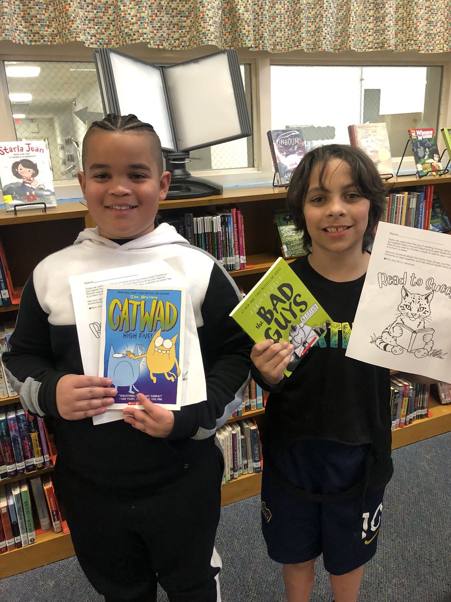 LVGintheLibrary's tweet image. Before Spring Break the @watkinswildcats were the blessed recipients of new books for their home libraries through an amazing partnership between @officialSPS and @Foundation4SPS #SPSReadtosucceed #SPSlib #MarvelousMarch