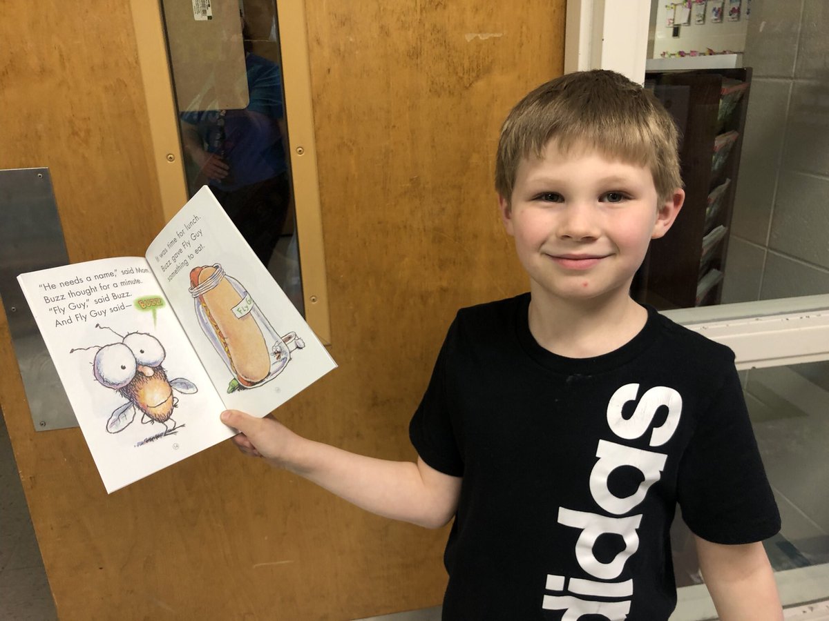 LVGintheLibrary's tweet image. “I’m already halfway through!” The excitement our book give away generated cannot be captured in a single post, but thank you @officialSPS and @Foundation4SPS for getting free books to my @watkinswildcats #SPSreadtosucceed #SPSlib #MarvelousMarch