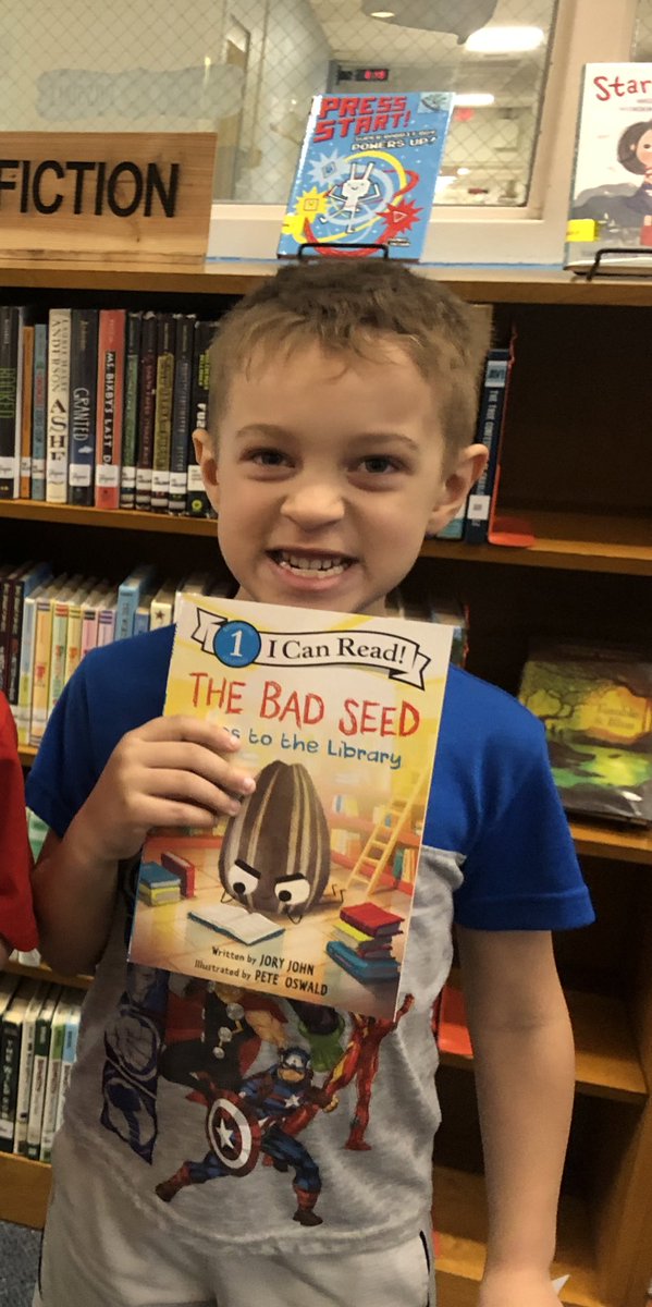 LVGintheLibrary's tweet image. “I’m already halfway through!” The excitement our book give away generated cannot be captured in a single post, but thank you @officialSPS and @Foundation4SPS for getting free books to my @watkinswildcats #SPSreadtosucceed #SPSlib #MarvelousMarch