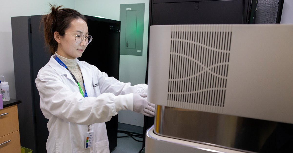 Sinai Health (@sinaihealth) on Twitter photo #DYK that Sinai Health’s Network Biology Collaborative Centre specializes in CRISPR screen analysis to help researchers understand the genotype/phenotype relationship?
Ask our experts how you too can advance your research with their help! ➡️ bit.ly/3OfXQuy <a href="/nbcc_ltri/">Network Biology Collaborative Centre</a> #DYK that Sinai Health’s Network Biology Collaborative Centre specializes in CRISPR screen analysis to help researchers understand the genotype/phenotype relationship?
Ask our experts how you too can advance your research with their help! ➡️ bit.ly/3OfXQuy <a href="/nbcc_ltri/">Network Biology Collaborative Centre</a>