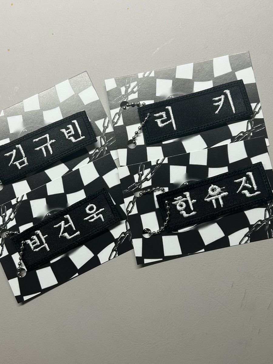 yeonbb113_'s tweet photo. 2025 ZEROBASEONE FAN-CON
[BLUE MANSION]첫콘중콘막콘나눔

•날짜-4/18 4/19 4/20 

•물품:자수명찰키링
•수량:하루에27개

•정확한 시간 장소 착장-당일 타래로 공지

•맞나눔-멘이나 ��주세요

•장소 바뀔때 마다 타래로 공지

수량 넉넉하니 많이들 받으러 와주세요…🩵 https://t.co/UilBY1Fabc