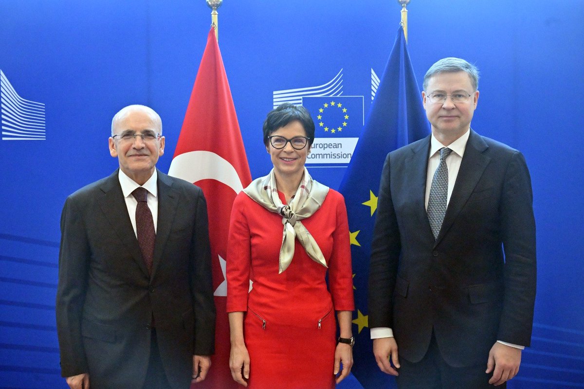 Valdis Dombrovskis tweet media