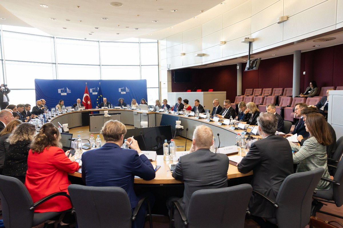 Valdis Dombrovskis tweet media