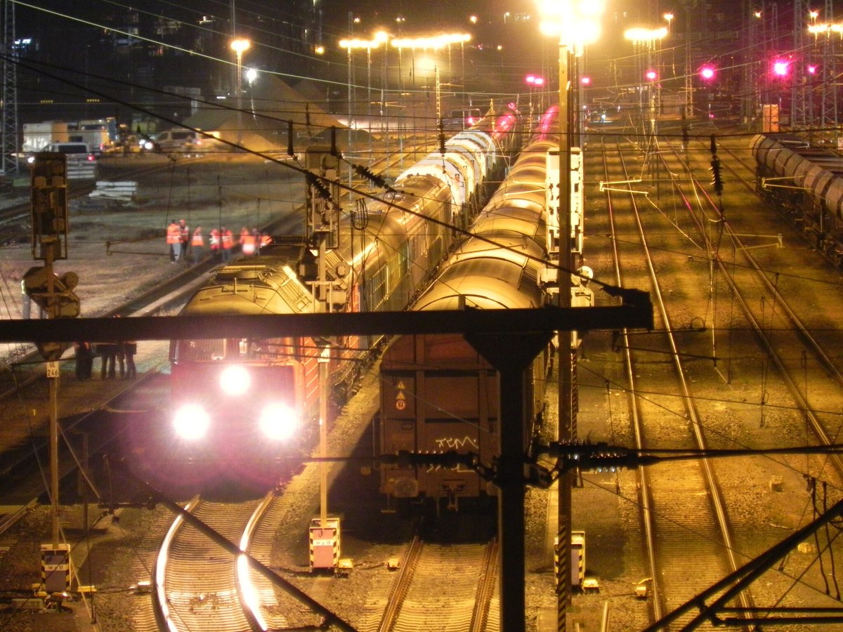 Atomtransport erreicht unsicheres Zwischenlager in Bayern – Atomkraftgegner fordern ein Ende der Atomdebatte - castor-stoppen.de/2025/04/03/pre… #castor #castor2025 #atomkraft #atommüll