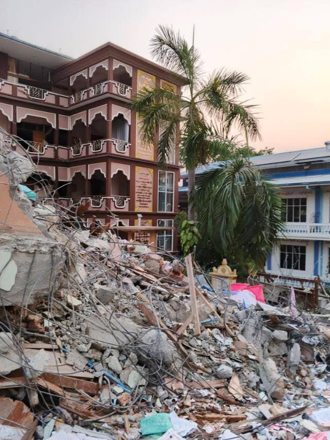 While Myanmar suffering nearly 70 aftershocks within a week, the junta continues air strikes, including in the quake-devastated areas and killed at least 50 civilians. The junta is even worse than the disaster!! 

JUNTA ATTACKS POST QUAKE
#DisasterInMyanmar