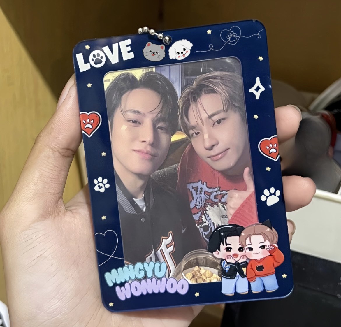 kittwwon's tweet image. card holder and keychain preview: (note that there are changes on the font, final design on poster) standee &amp;amp; mini charm preview menyusul