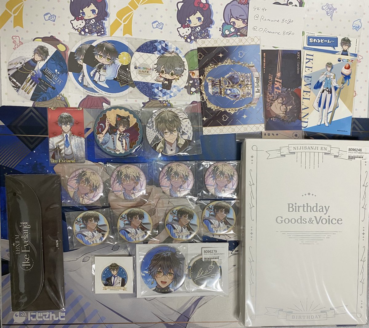 0Ramune8080's tweet photo. 【交換/譲渡/買取】にじさんじ EN Luxiem 誕生日 缶バッジ フルセット ハロウィン 中国 Sakura Bloom New Year double eleven fair ポストカード チェキ KFC チケット風カード ハーフアニバーサリー ボイスカード COLORS アニカフェ コースター メセカ

【求】固定リトリン＞定価＋送料＋手数料 https://t.co/4RD20NyGdu