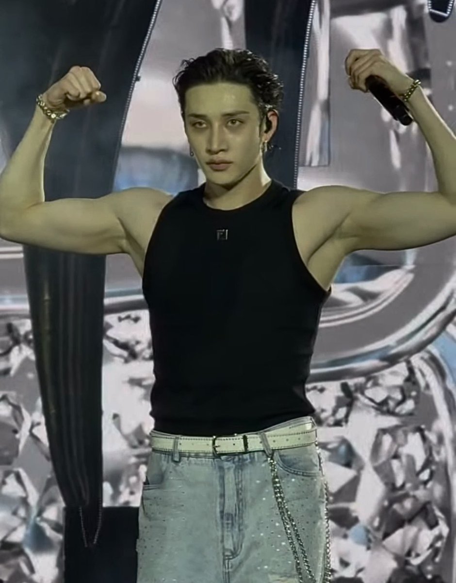 jujulee0325's tweet photo. Bangchan please I want that ride bah https://t.co/ydxs0NtBnr
