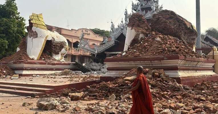 Junta’s mismanagement and exploitation of international aid are worsening the earthquake crisis, leading to unnecessary deaths and losses. As of 1 PM, reports show April 3, 3,885 dead, 5,455 injured, 719 missing, 493 rescued.

JUNTA ATTACKS POST QUAKE
#DisasterInMyanmar