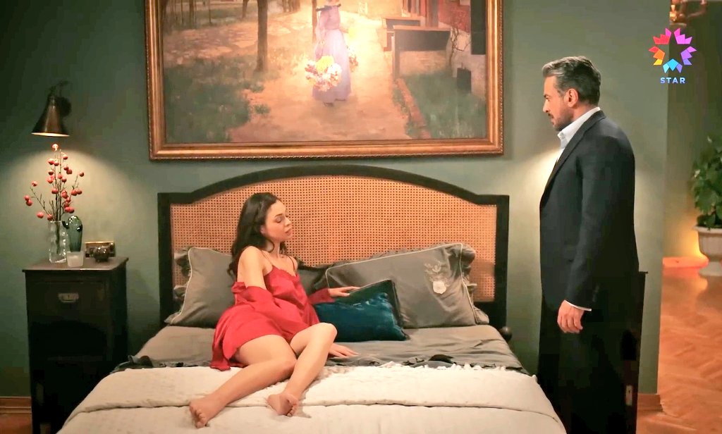 eliekhalil5's tweet image. I wonder if Betül still have that red babydoll lingerie.....🥲
#YalıÇapkını #OrGül #IfOr #MertRamazanDemir #SeyFer #AfRam #EmreAltuğ