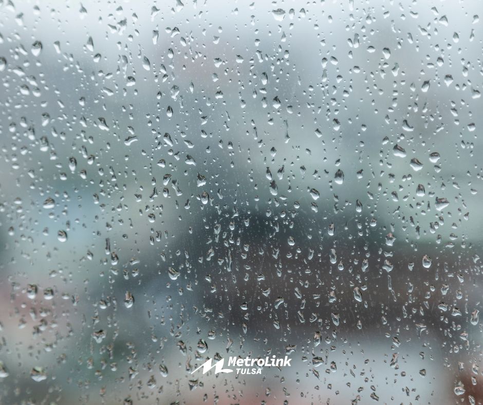 They say April showers bring May flowers, but if you forgot your umbrella, we’ve got you covered—literally! 🌸
Stay dry on the go with a MetroLink rain poncho, available for just $3 at Denver Avenue Station and Midtown Memorial Station. Don’t let a little rain ruin your ride! 🌞