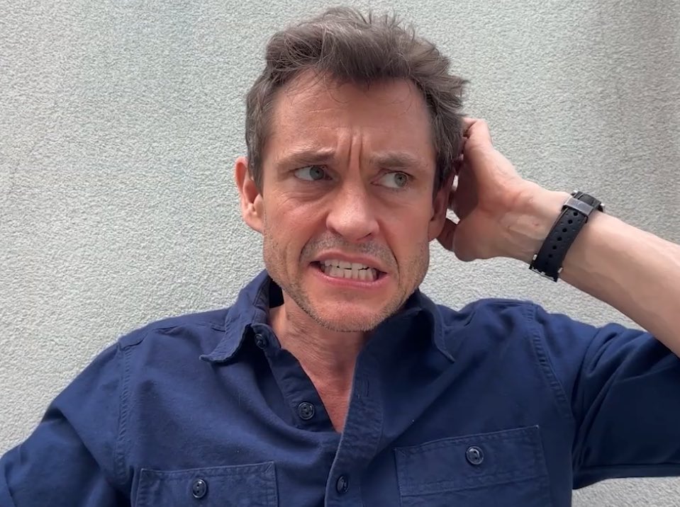Stripydottycat's tweet photo. Will is panicking

He thinks they were spotted

Every sudden noise makes him jumpy

Hannibal takes a seat

‘You know, Will, you worry too much.’

Will snorts

The last time Hannibal said those words, they fought a dragon &amp; fell off a cliff only hours later https://t.co/w5D5HAbwLI