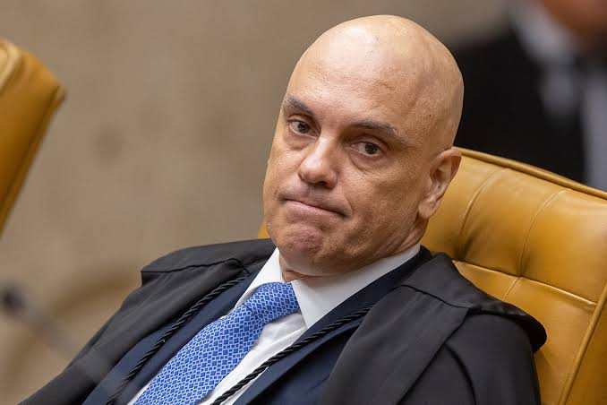 PrimeiroFront's tweet image. 🚨URGENTE🇺🇲: Mídia americana diz que Democracia no Brasil foi travestida de Ditadura.
"Não e Democracia, está mais para Ditadura, somente lá você verá uma pessoa que e juiz, investigador, relator, testemunha, vítima e carrasco ao mesmo tempo"