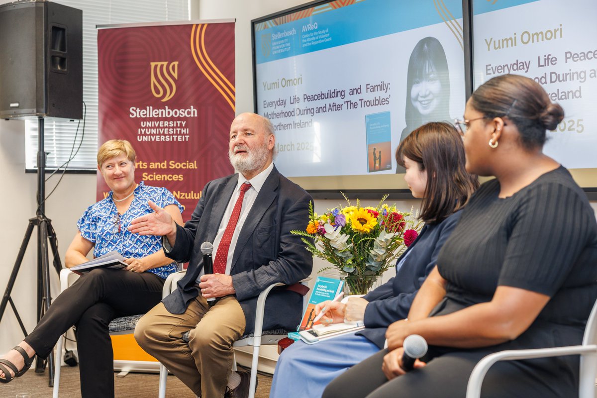 AVReQ_SU's tweet image. Celebrating Dr Yumi Omori’s powerful book launch! 📖Her research highlights mothers as everyday peacebuilders, shaping post-conflict societies through care & resistance.Proud to share her work with the world! 🌍💙 #EverydayPeace #Peacebuilding #DrYumiOmori #MothersAsPeacebuilders
