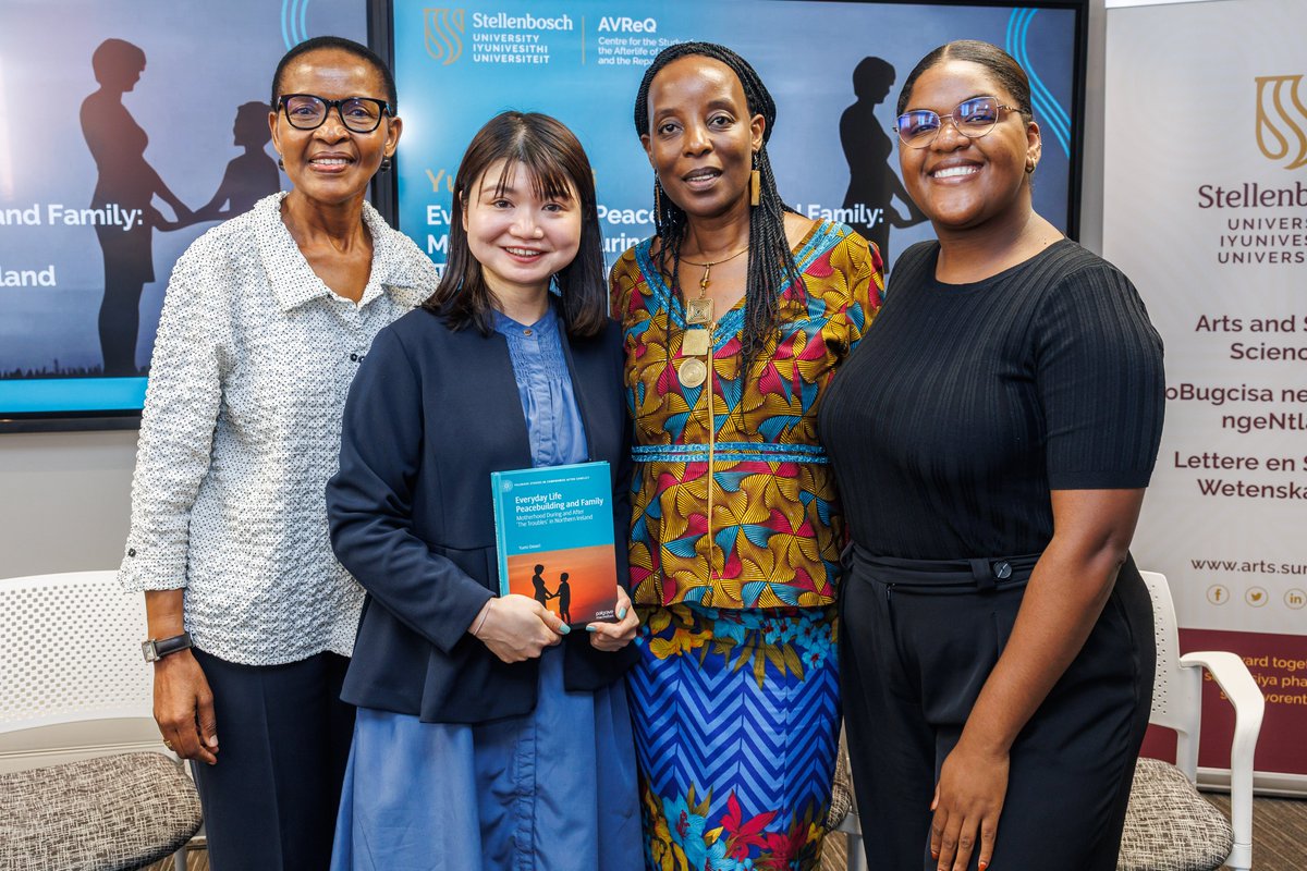 AVReQ_SU's tweet image. Celebrating Dr Yumi Omori’s powerful book launch! 📖Her research highlights mothers as everyday peacebuilders, shaping post-conflict societies through care & resistance.Proud to share her work with the world! 🌍💙 #EverydayPeace #Peacebuilding #DrYumiOmori #MothersAsPeacebuilders