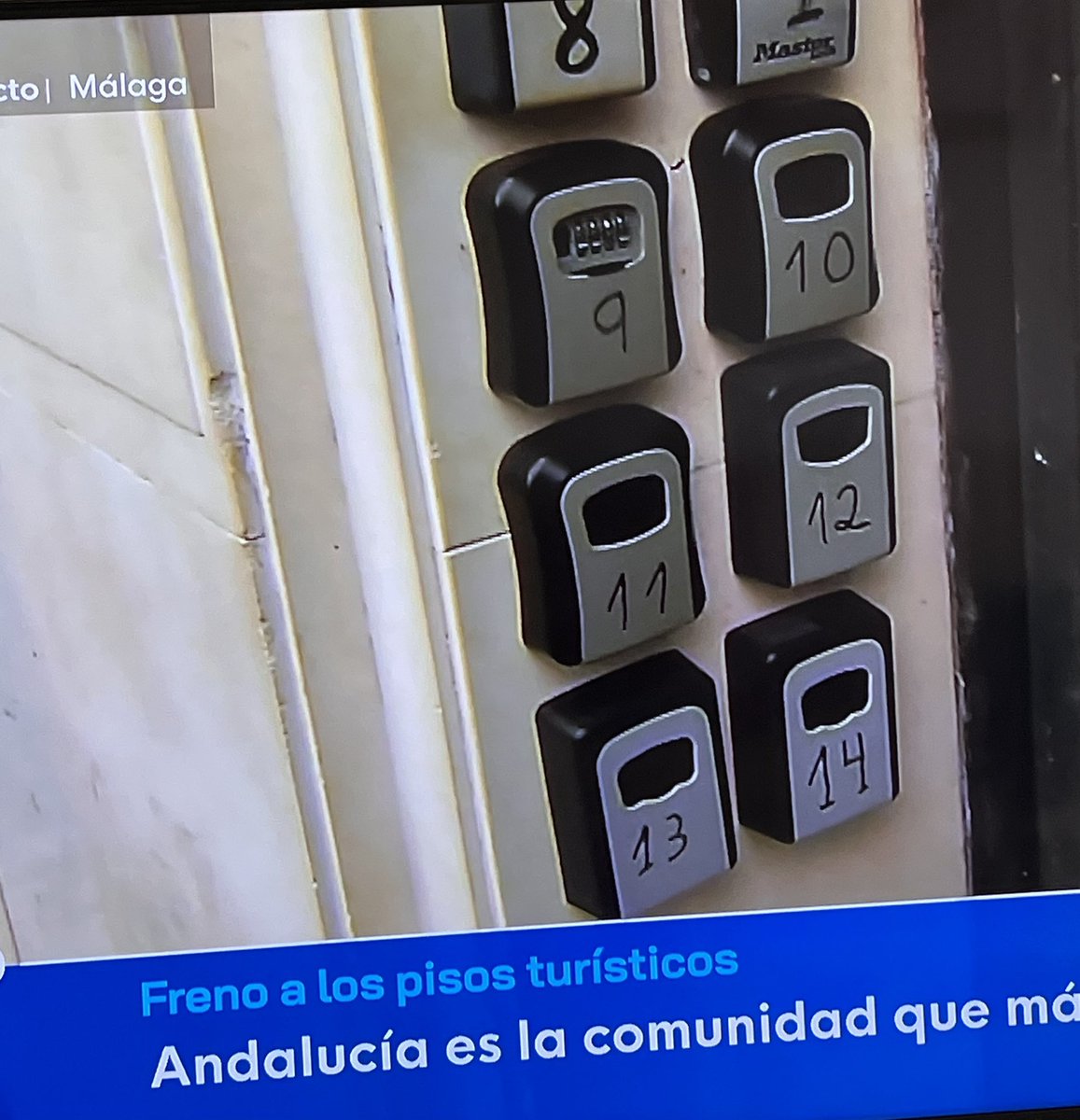 #Málaga la ciudad con más pisos turísticos de España 
-Plaza de la Merded , la presión de pisos turísticos es 9 de cada 10 viviendas, la más alta de Europa 
Ahora en el informativo <a href="/La1_tve/">La 1</a> 
GRACIAS PACO