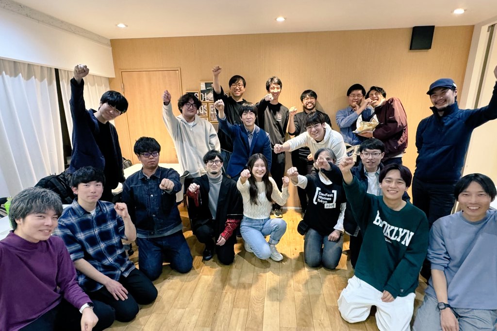 heyhey1028's tweet image. FlutterKaigi2025動き出しました！今年も祭り感出すぞ〜〜✨🕺(ポテチを嫌々食べてくれる20歳と食べさせる40歳)

#FlutterKaigi