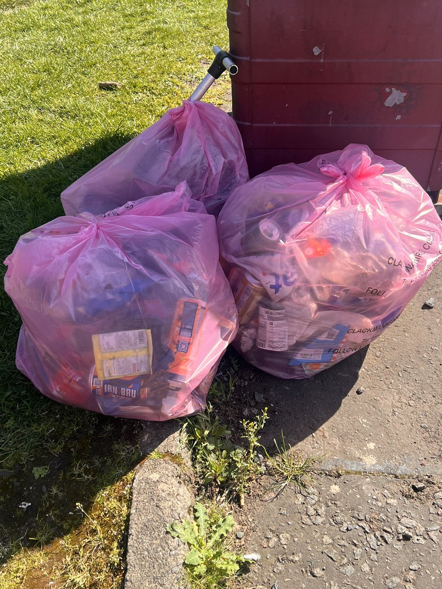 Clackmannanshire CLD (@clackscld) on Twitter photo What a beautiful sunny ๐ day to take part in <a href="/ClacksCouncil/">Clackmannanshire Council</a> Big Spring CleanUp, these 3 bags where just from around the Bowmar Community Centre, Skate Park and Alloa Tower. <a href="/ClacksEducation/">Clackmannanshire Council People Directorate</a> <a href="/ClacksFWP/">FWP Community Around the School</a> What a beautiful sunny ๐ day to take part in <a href="/ClacksCouncil/">Clackmannanshire Council</a> Big Spring CleanUp, these 3 bags where just from around the Bowmar Community Centre, Skate Park and Alloa Tower. <a href="/ClacksEducation/">Clackmannanshire Council People Directorate</a> <a href="/ClacksFWP/">FWP Community Around the School</a>