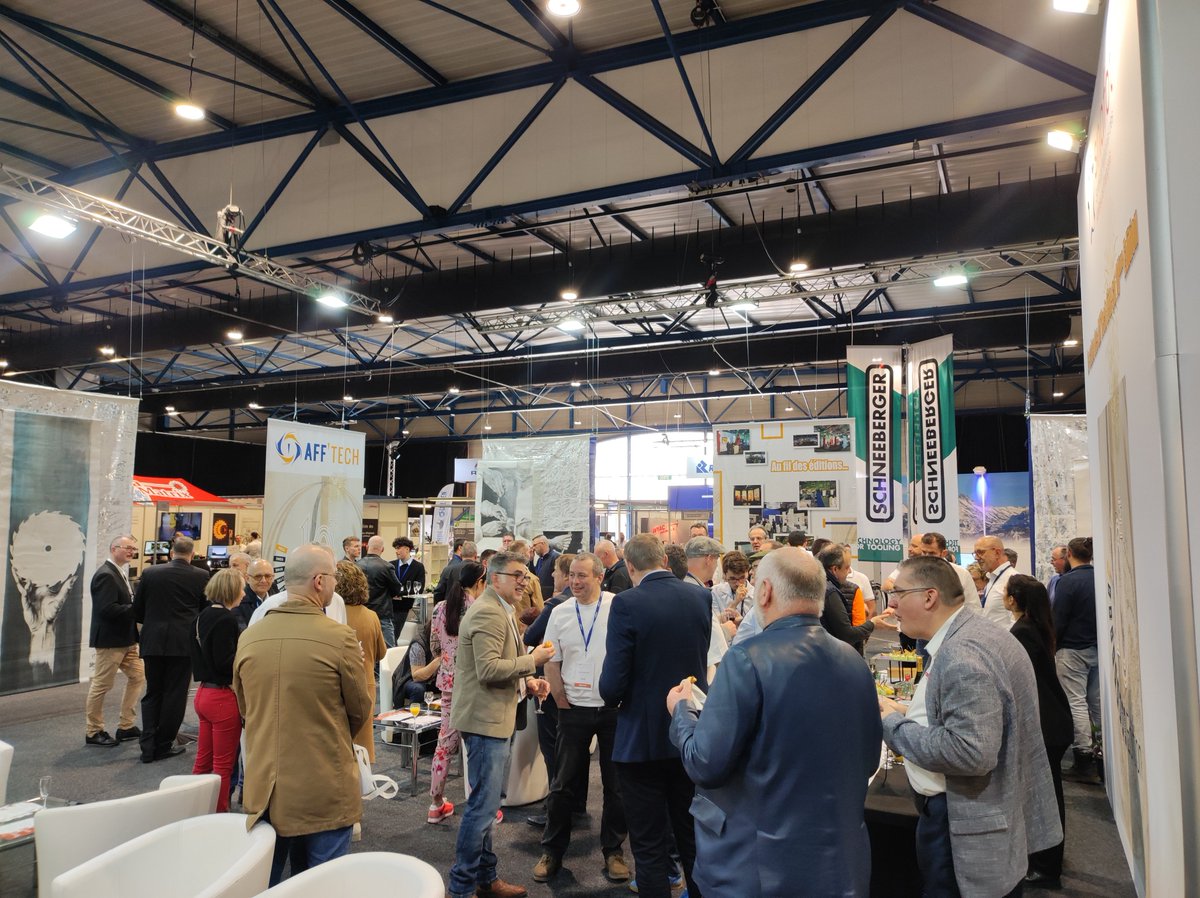 Il y a déjà 7 jours, #AffTech2025 s'ouvrait… et on en parle encore !

Une 10ᵉ édition marquante + 20 ans du @SNAFOT_officiel = 💥

Merci à tous pour cette énergie 🔥

On vous prépare des souvenirs… Restez connectés !

#SNAFOT20Ans #Merci #RendezVousProchainement