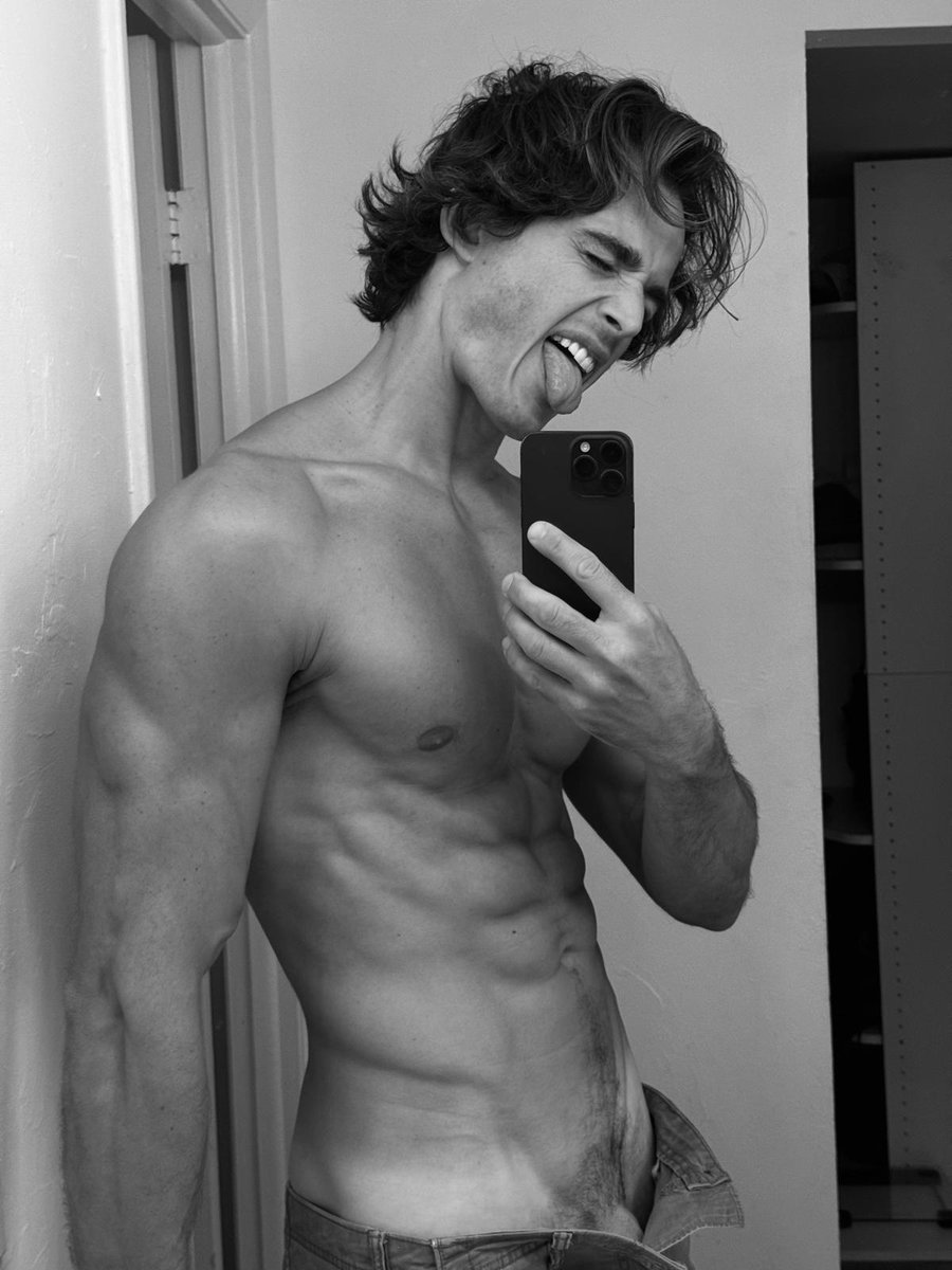 stripped down..onlyfans.com/pietroboselli