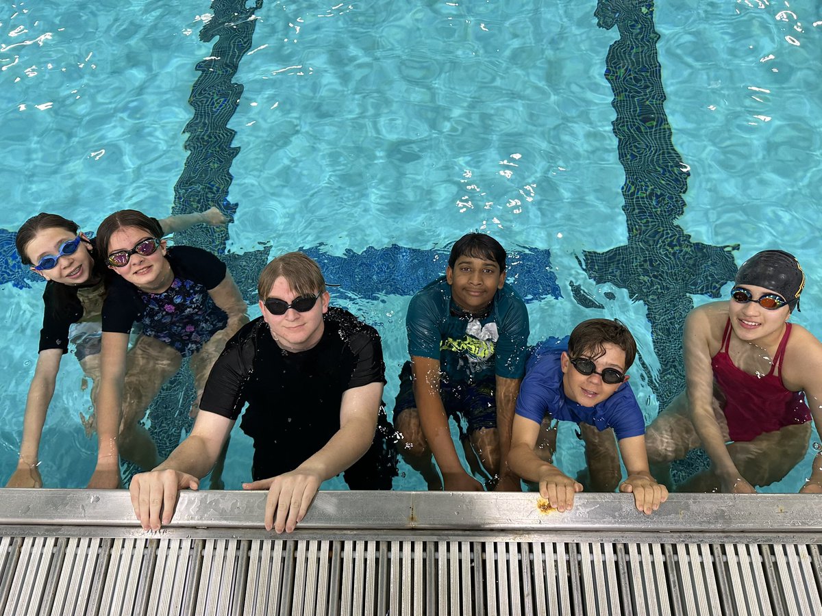 TCHS Swimming & Diving tweet media