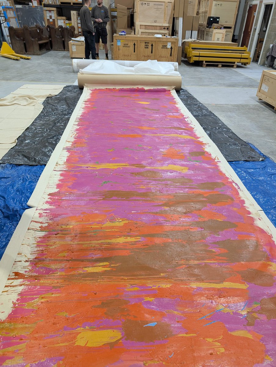 Had fun unearthing some VAST canvases by Gillian Ayres today, in preparation for an upcoming show at the Heong. It'll be like experiencing the waterlilies at the L'Orangerie, but 1970s-style...