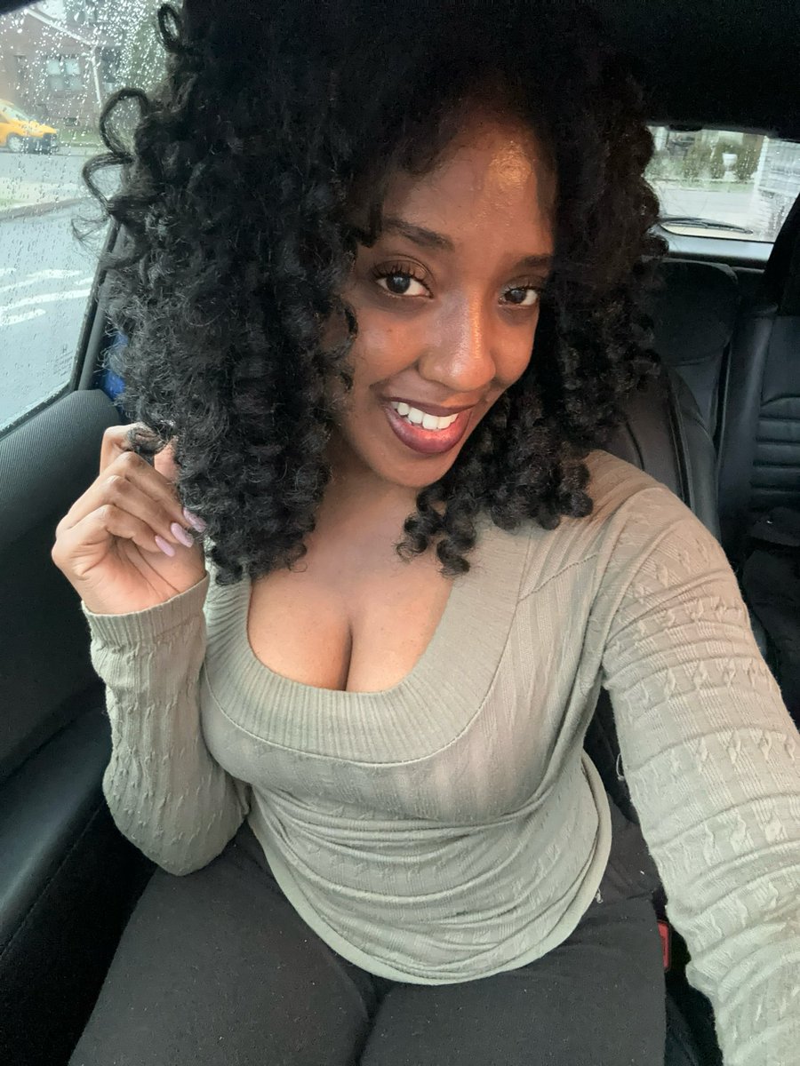 Neverknewyouj's tweet image. Curly hair &amp;gt; #happythursday #curls #blackwomen #smile #natural