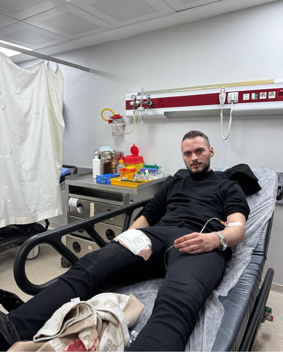 Geçmiş olsun kardeşim. Gün gelir her şeyin hesabı sorulur.

Bu saldırılar bize vız gelir tırıs gider. 
Yolumuz uzun..