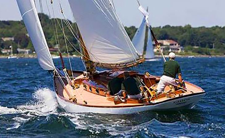 NauticaReport's tweet image. Chips, 1913.
nauticareport.it/dettnews/barch…
#Chips #sloopMarconi #williamstarlingburgess #classep #universalrule #nathanaelherreshoff #barcheenavidepoca #velestoriche