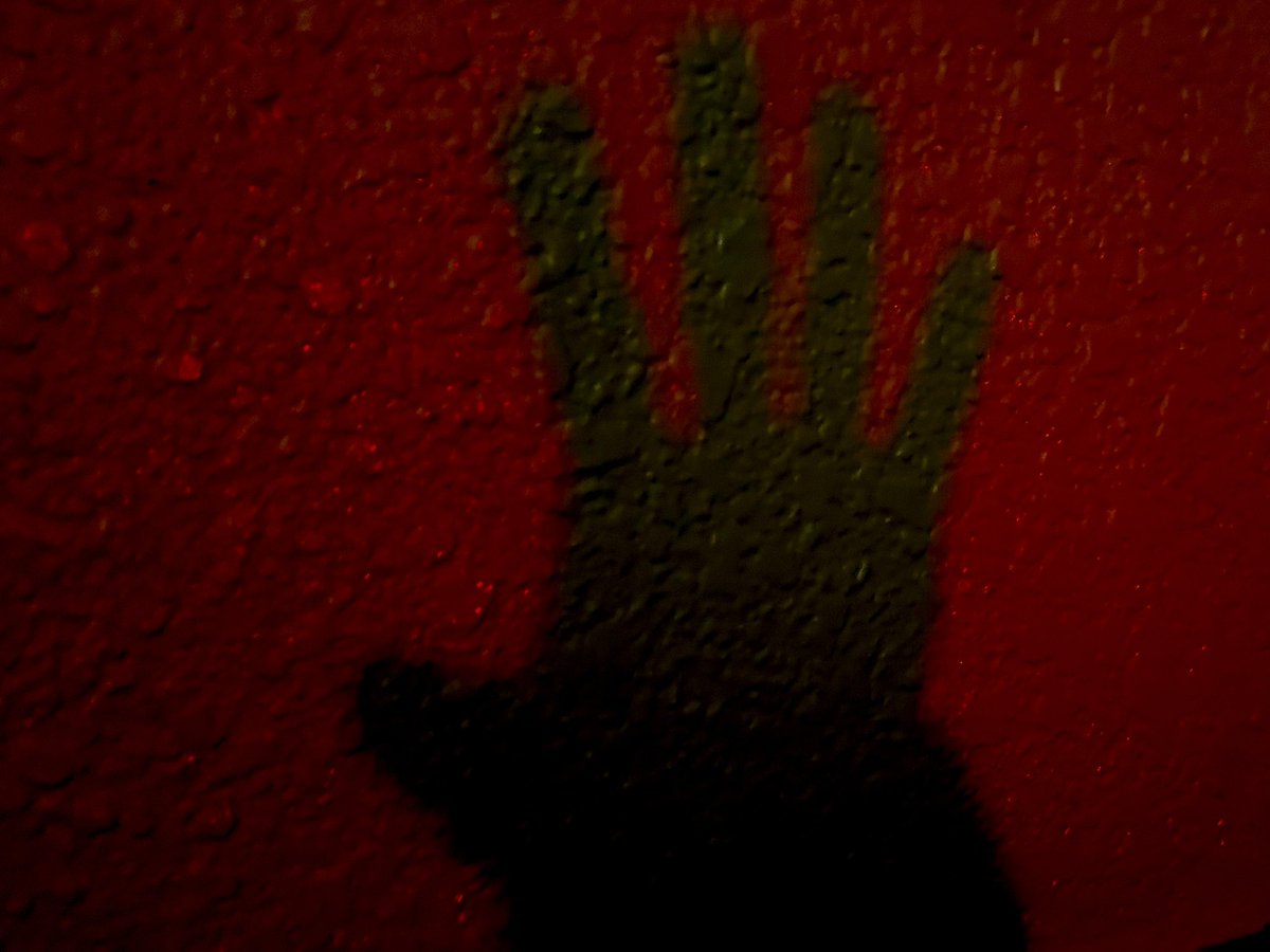 闇捕人（やみとりびと） tweet media