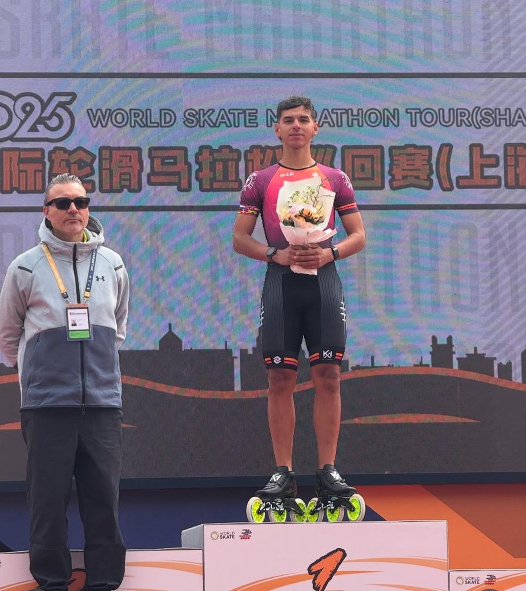 indersantander's tweet photo. Gran actuación santandereana en la maratón de patinaje en Shanghái, China. 

Jacobo Mantilla - 🥈segundo puesto.
Kevin Lennis - Puesto 8⃣ y el premio al más combativo.

#Estiempodeldeporte https://t.co/PzDZTpUhv3